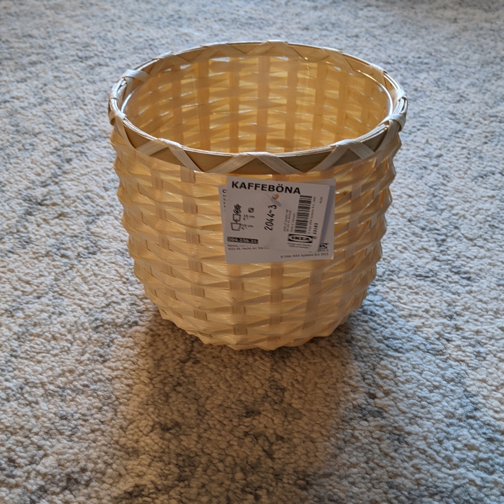 NWT Ikea Flower Pot - 6 inches